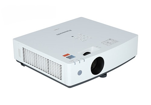 Panasonic PT-LMZ420؛ پروژکتور لیزری WUXGA ۴۲۰۰ لومن برای فضاهای کاری و آموزشی